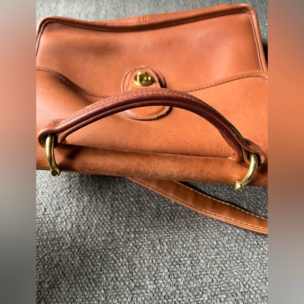 Vintage Coach Willis Tan Leather Top-Handle Bag - Picture 8 of 9